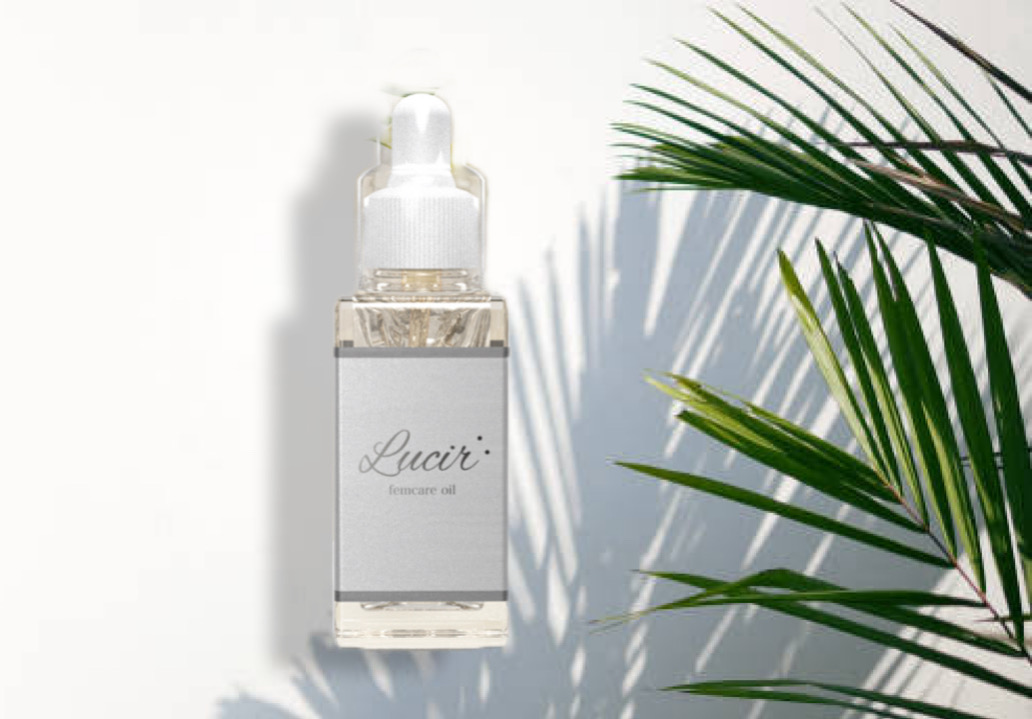 Lucir フェムケアオイル (30ml)